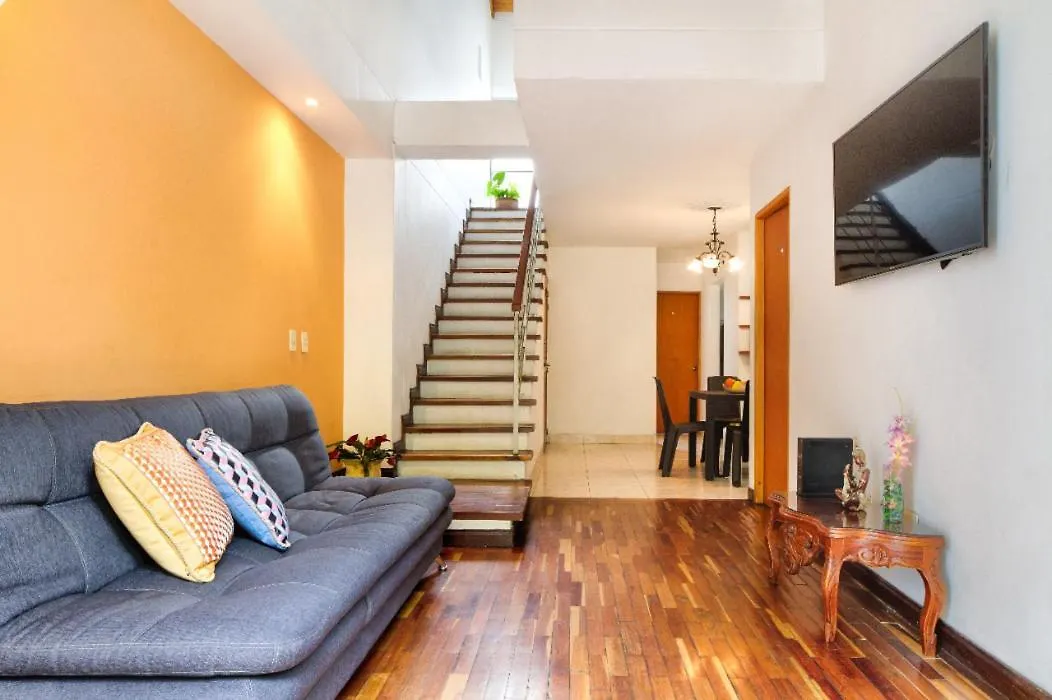 Casa Entera-Cerca A Mall La Central Y Estacion De Tranvia Medellin Holiday home