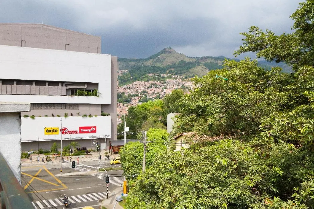 Holiday home Casa Entera-Cerca A Mall La Central Y Estacion De Tranvia Medellin Colombia