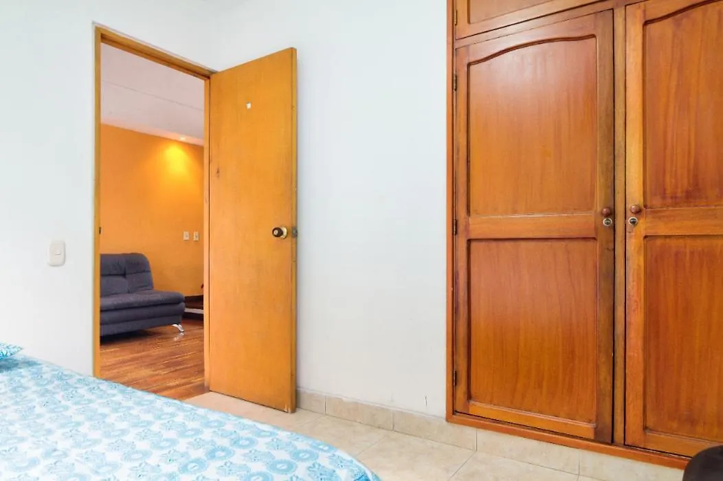 Casa Entera-Cerca A Mall La Central Y Estacion De Tranvia Medellín